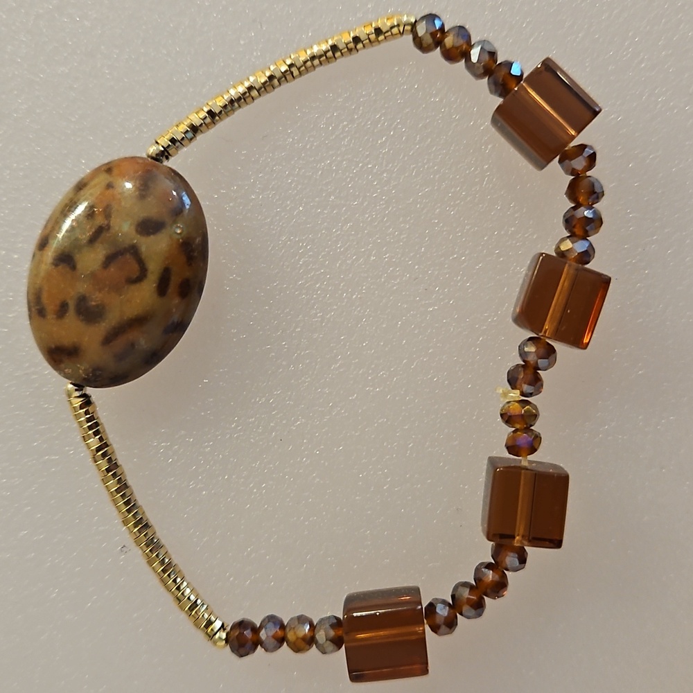 A lot of 4 Pieces Brown topaz Crystal faux gemstone Set And a Link Bracelet - Picture 6 of 11